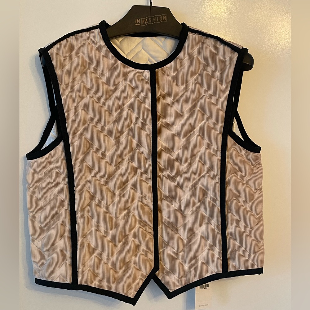 Vest: Beige with black detailing
